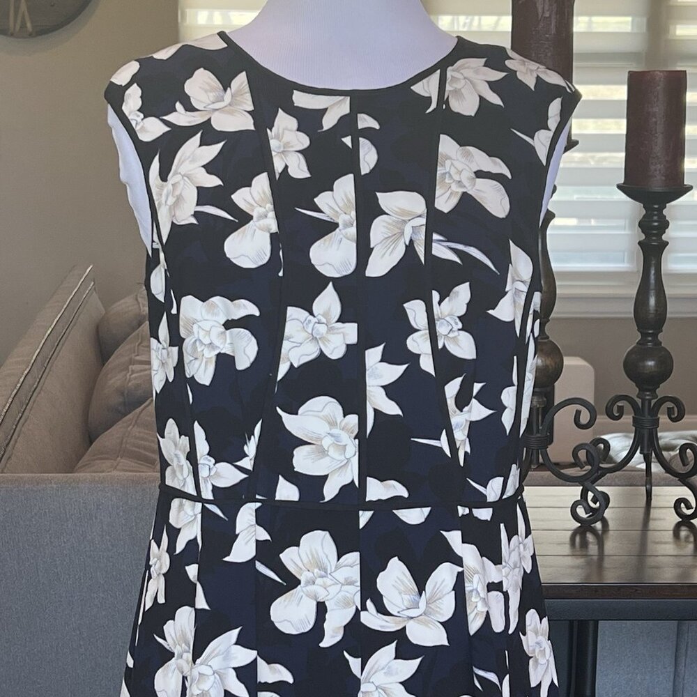 Ann Taylor Dress Women’s 14 Midi Black Navy White Floral Stretch Fit & Flare - Picture 2 of 13